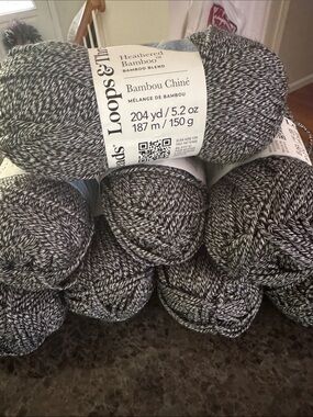 8 Skeins Loops & Threads Heathered Bamboo Yarn - Black & White